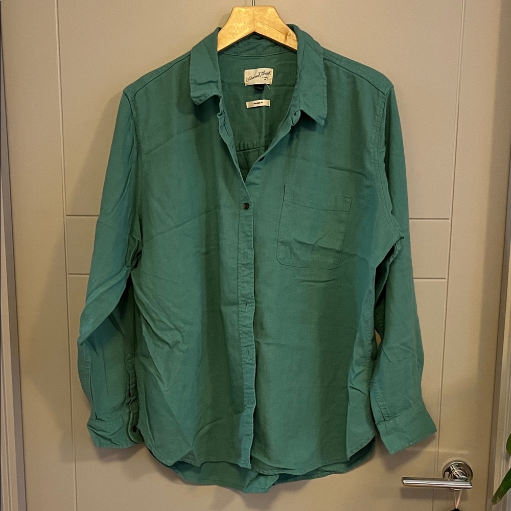Universal Thread Teal Relaxed Fit Shirt